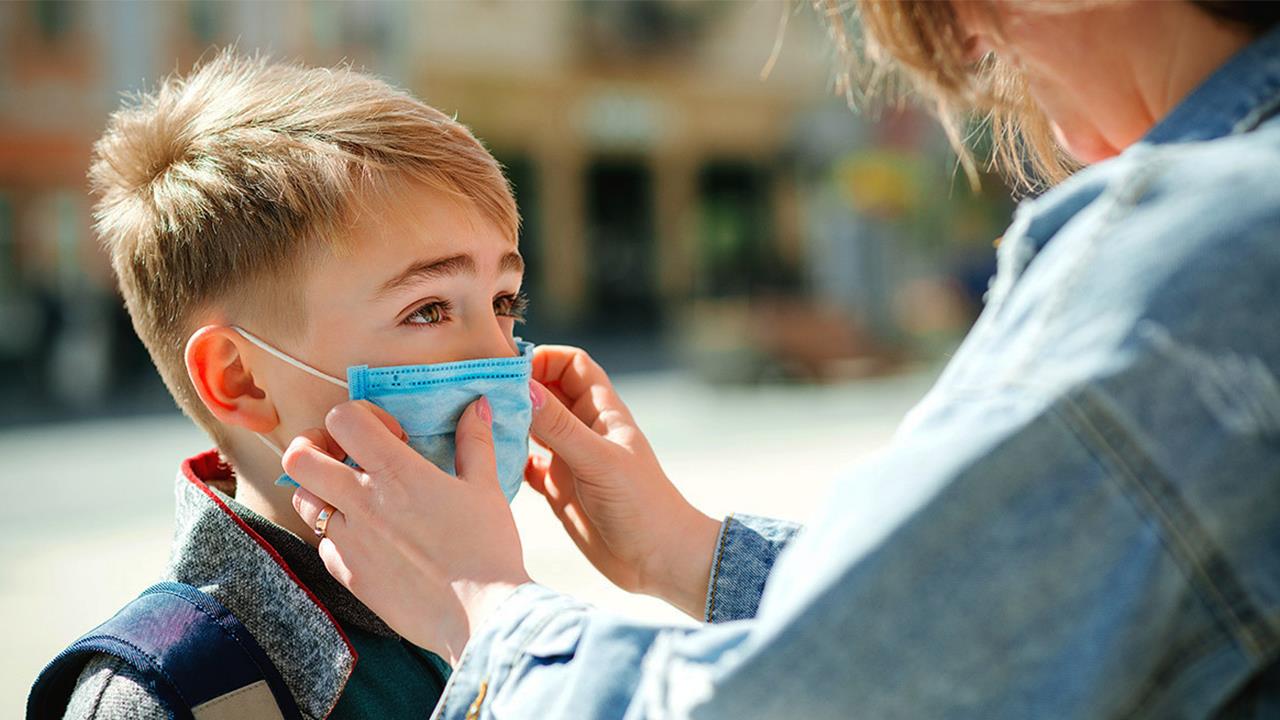 Πόσο προστάτευσε από τη Δέλτα η χρήση μάσκας στα σχολεία [μελέτη]