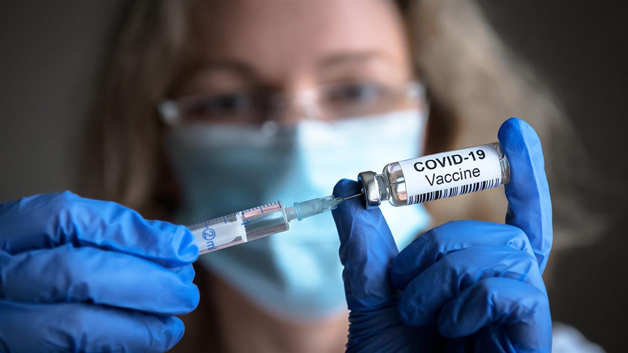 Οι πρώτες αγωγές για τα εμβόλια κατά του κορωνοϊού