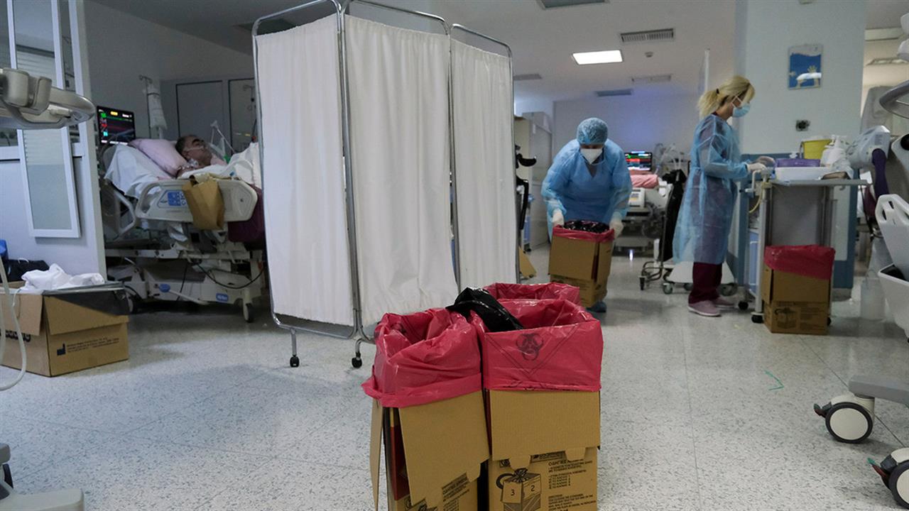 Παραλλαγή Eris: Πόσο επηρεάζει τις νοσηλείες ασθενών στην Ελλάδα [πίνακας]