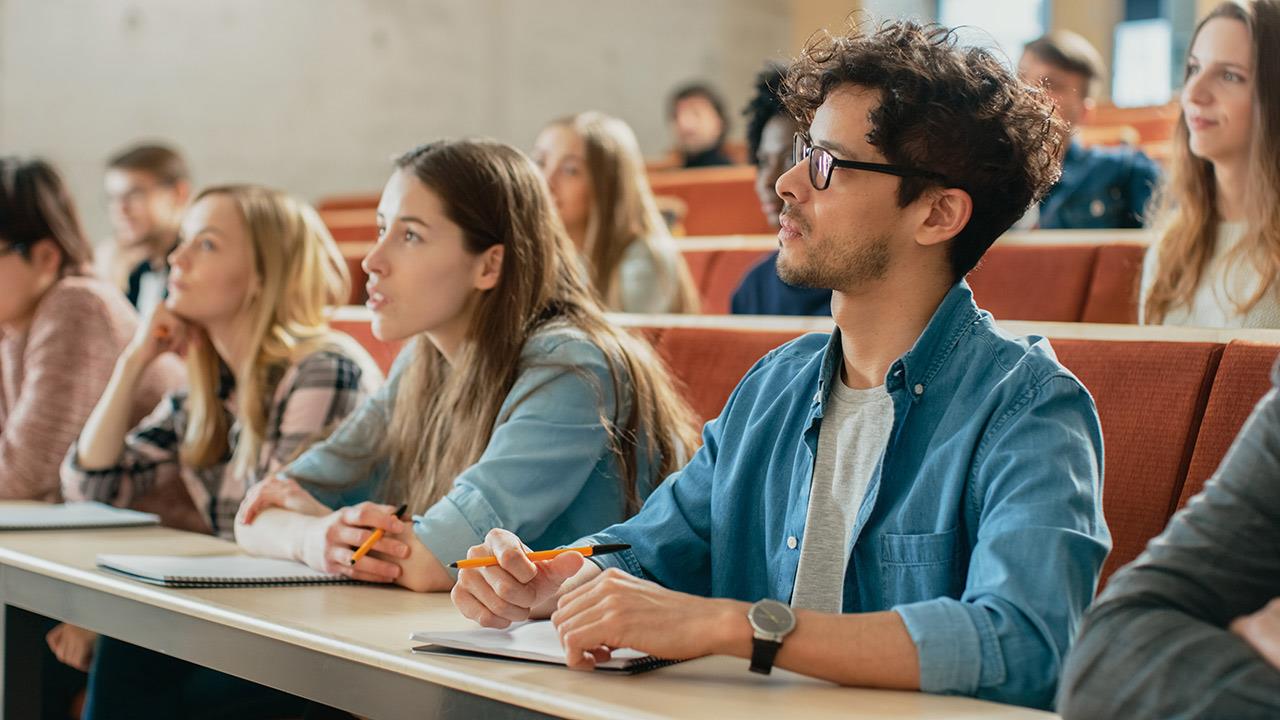 Μνημόνιο συνεργασίας υπέγραψαν Harvard και ΕΚΠΑ