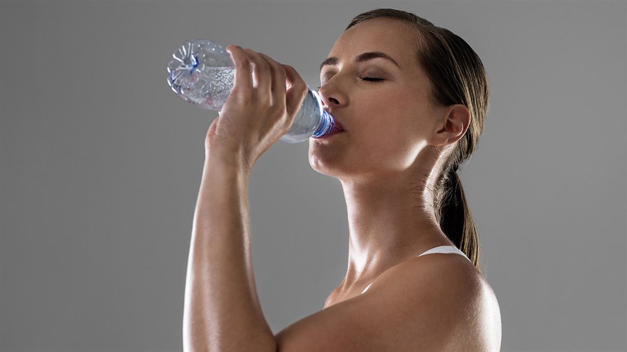 Yπερβολική δίψα: Ποια νοσήματα μπορεί να κρύβει