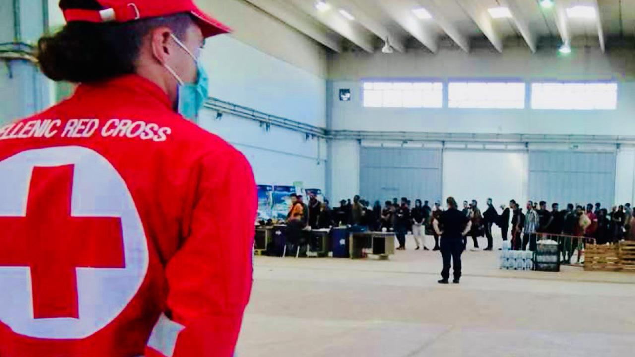 Ο Ελληνικός Ερυθρός Σταυρός  στο πλευρό των 284 μεταναστών στην Αγυιά Χανίων