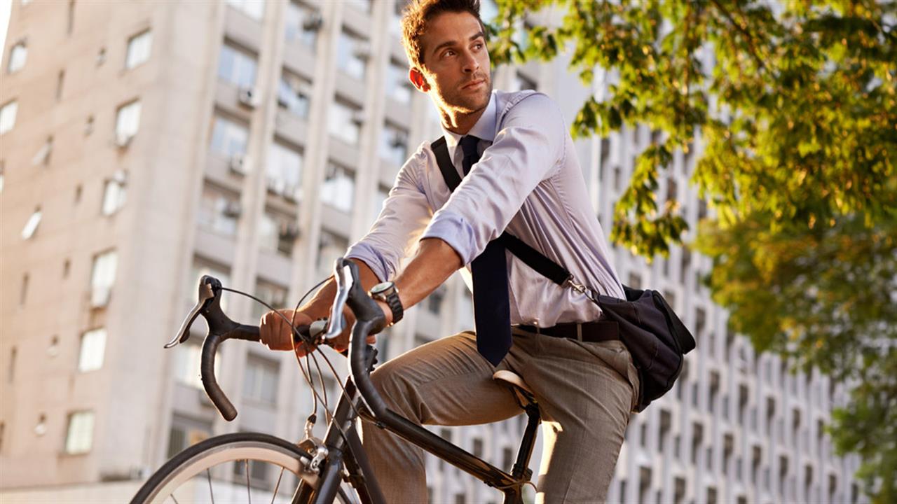 Πώς ωφελείς την υγεία σου αν πηγαίνεις στη δουλειά με το ποδήλατο