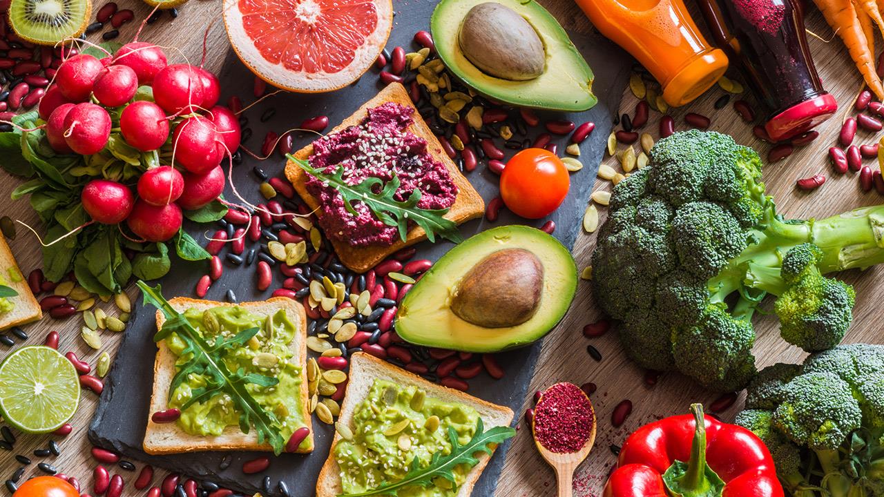 Η vegan διατροφή μπορεί να μειώσει τις εκτιμήσεις της βιολογικής ηλικίας [μελέτη]