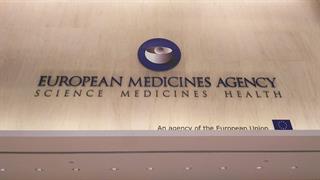 ΕΜΑ: Ενημέρωση για νέες σπάνιες παρενέργειες από τα εμβόλια  κατά της Covid-19