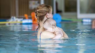Κολύμπι για μωρά: Το Babyswimming είναι καλή ή κακή ιδέα;
