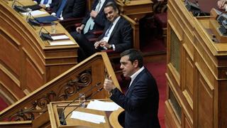 Λεκτική αντιπαράθεση στη Βουλή για την πανδημία