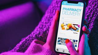 Smartphones και ευκολία δίνουν ώθηση στα ηλεκτρονικά φαρμακεία
