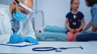 Νοσοκομείο Αγρινίου: 200 γιατροί διώκονται για απιστία - Έδιναν χειρόγραφες συνταγές