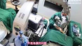 Κινέζος χειρουργός χτύπησε στο πρόσωπο 82χρονη ασθενή την ώρα της επέμβασης [βίντεο]