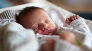 Αυξάνεται στα 2.400 ευρώ το επίδομα γέννησης