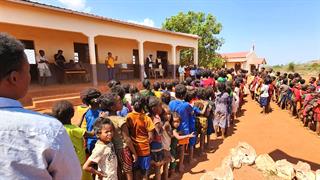 Για τα παιδιά της Μαδαγασκάρης