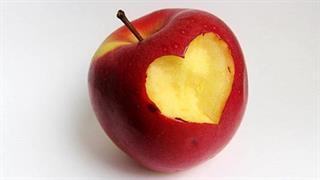 Ένα μήλο την ημέρα διώχνει το εγκεφαλικό και την καρδιοπάθεια