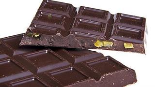 7 λόγοι για να φάτε μαύρη σοκολάτα