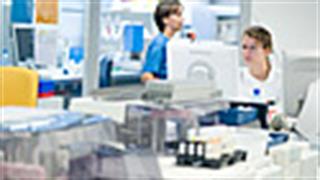 Υπερσύγχρονο εργαστήριο κλινικής βιοχημείας στο Αττικόν